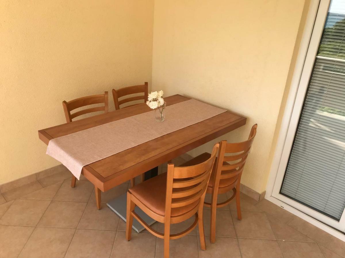 ורסי Apartmani Bruno מראה חיצוני תמונה